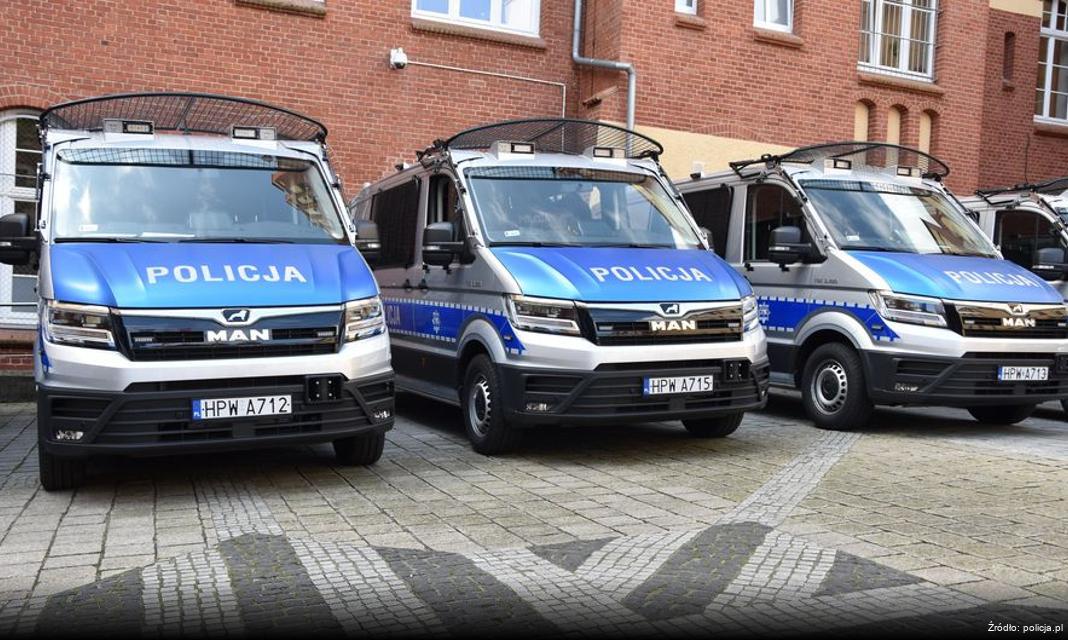 Żagańscy policjanci na podium wojewódzkich zawodów wędkarskich